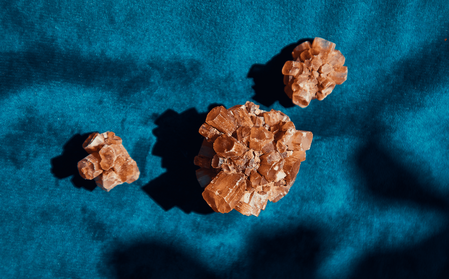 Aragonite clusters